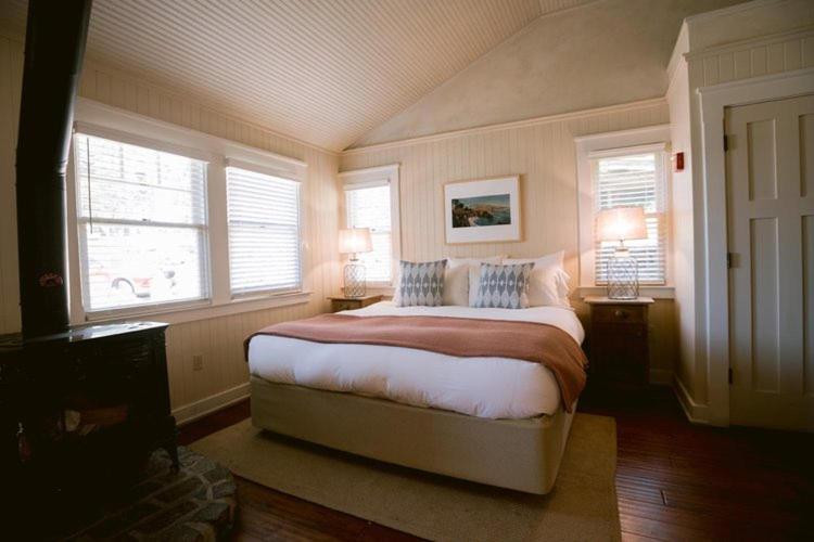 Hotel Nick'S Cove à Marshall Extérieur photo